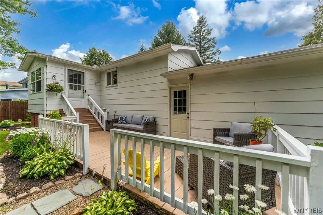 1695 Meadow Drive, Alden, New York 14004, Alden, New York 14004, 3 Bedrooms Bedrooms, 6 Rooms Rooms,1 BathroomBathrooms,Residential,Closed,1695 Meadow Drive, Alden, New York 14004,0,B1550990
