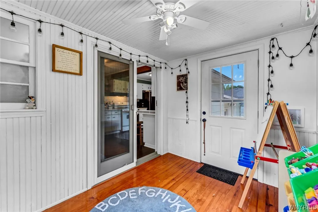 1695 Meadow Drive, Alden, New York 14004, Alden, New York 14004, 3 Bedrooms Bedrooms, 6 Rooms Rooms,1 BathroomBathrooms,Residential,Closed,1695 Meadow Drive, Alden, New York 14004,0,B1550990