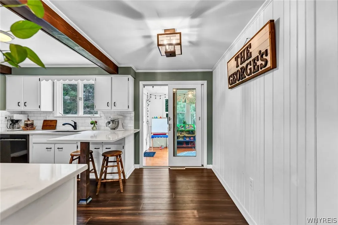 1695 Meadow Drive, Alden, New York 14004, Alden, New York 14004, 3 Bedrooms Bedrooms, 6 Rooms Rooms,1 BathroomBathrooms,Residential,Closed,1695 Meadow Drive, Alden, New York 14004,0,B1550990