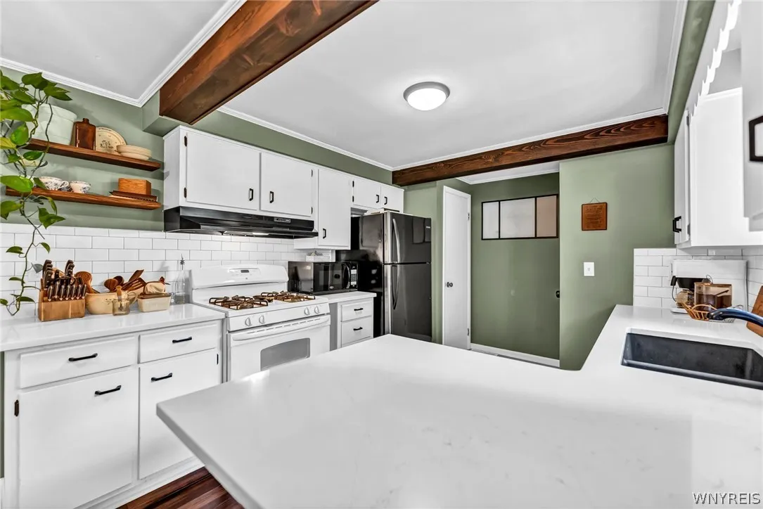1695 Meadow Drive, Alden, New York 14004, Alden, New York 14004, 3 Bedrooms Bedrooms, 6 Rooms Rooms,1 BathroomBathrooms,Residential,Closed,1695 Meadow Drive, Alden, New York 14004,0,B1550990