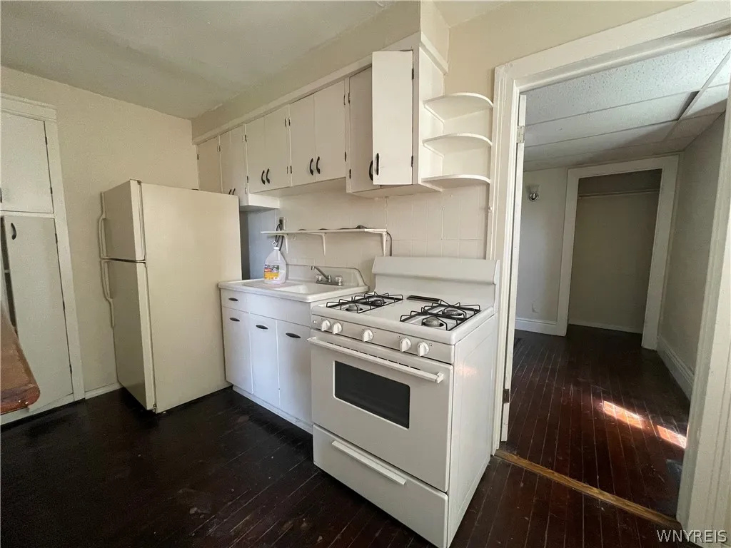 668-670 Ontario Street, Buffalo, New York 14207, Buffalo, New York 14207, 9 Bedrooms Bedrooms, ,Multi Family,Closed,668-670 Ontario Street, Buffalo, New York 14207,0,B1551384