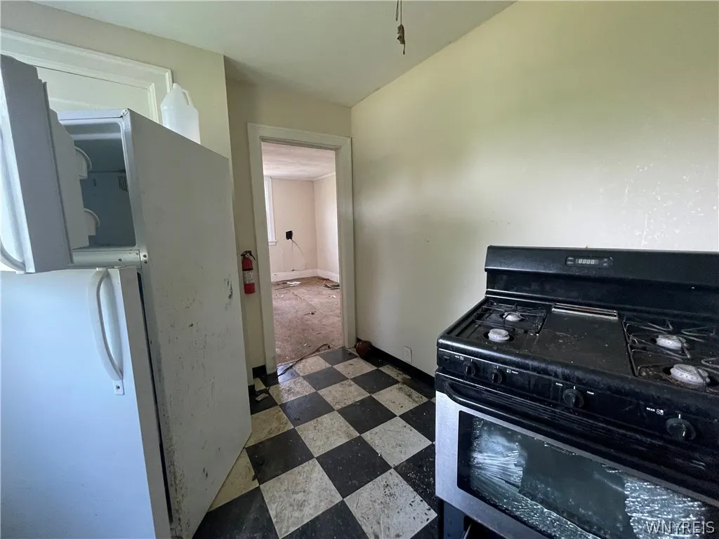 668-670 Ontario Street, Buffalo, New York 14207, Buffalo, New York 14207, 9 Bedrooms Bedrooms, ,Multi Family,Closed,668-670 Ontario Street, Buffalo, New York 14207,0,B1551384