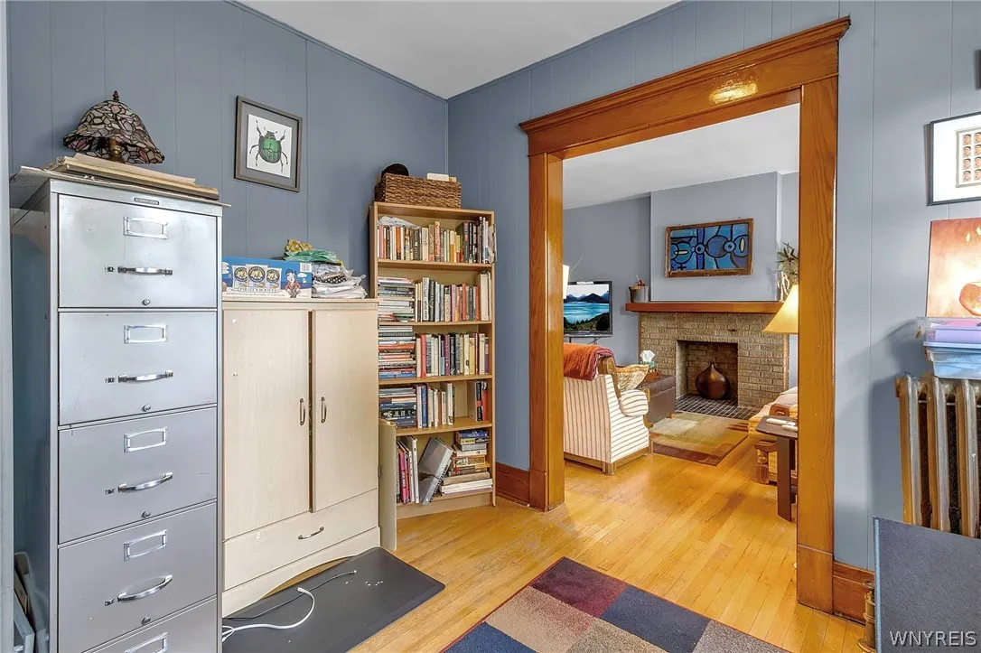 Upper apartment
