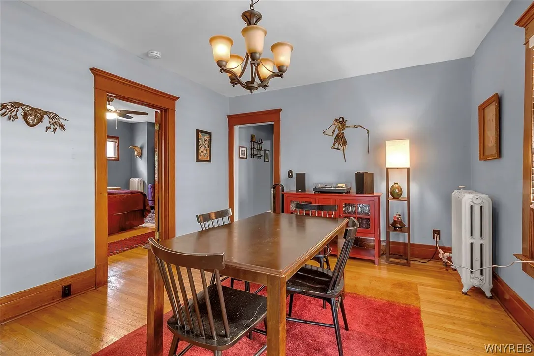Upper apartment