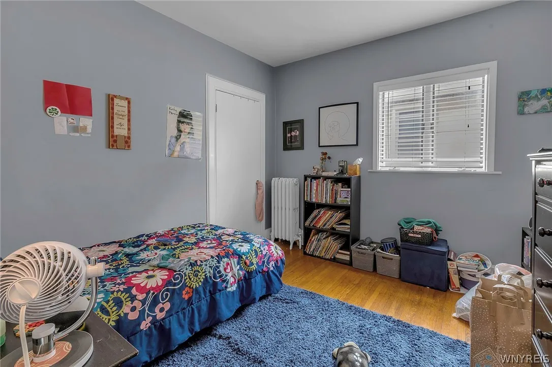 Upper apartment