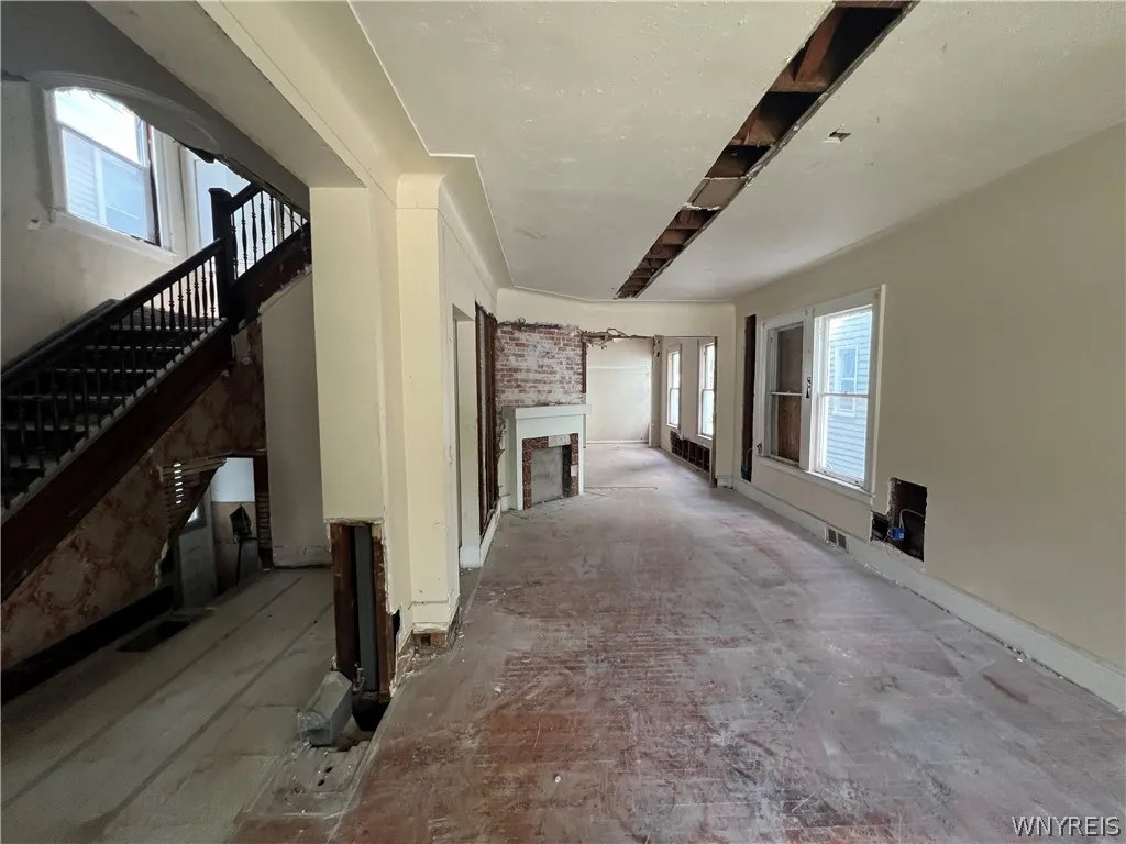348 Baynes Street, Buffalo, New York 14213, Buffalo, New York 14213, 5 Bedrooms Bedrooms, 12 Rooms Rooms,1 BathroomBathrooms,Residential,Closed,348 Baynes Street, Buffalo, New York 14213,0,B1549496