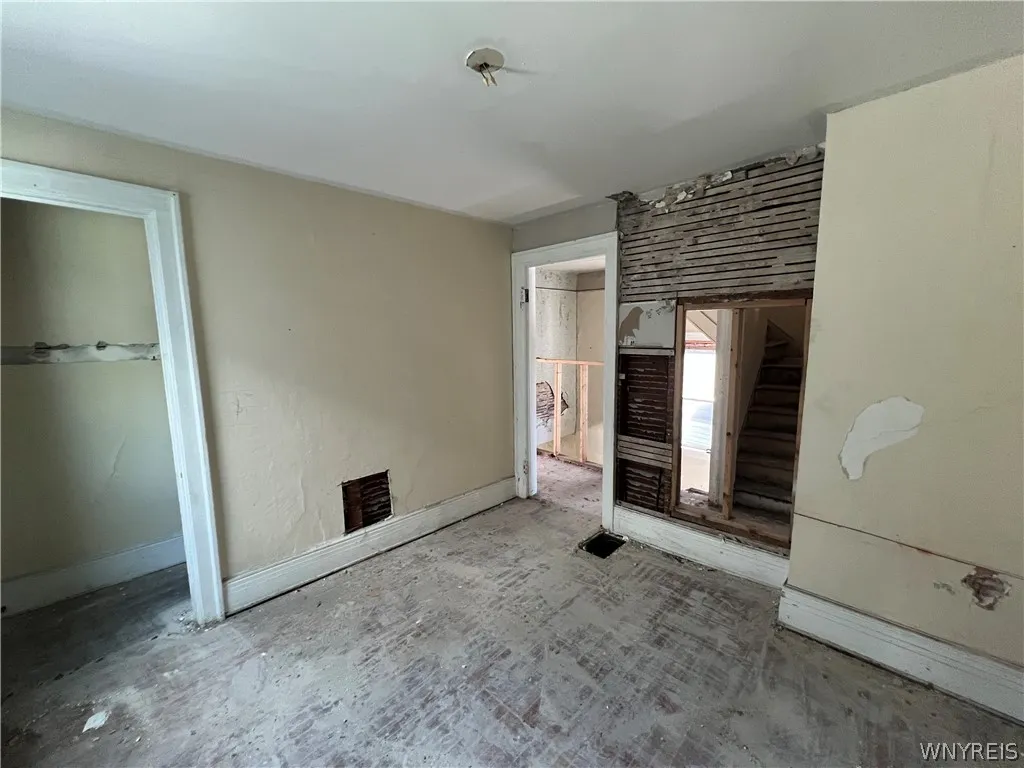 348 Baynes Street, Buffalo, New York 14213, Buffalo, New York 14213, 5 Bedrooms Bedrooms, 12 Rooms Rooms,1 BathroomBathrooms,Residential,Closed,348 Baynes Street, Buffalo, New York 14213,0,B1549496