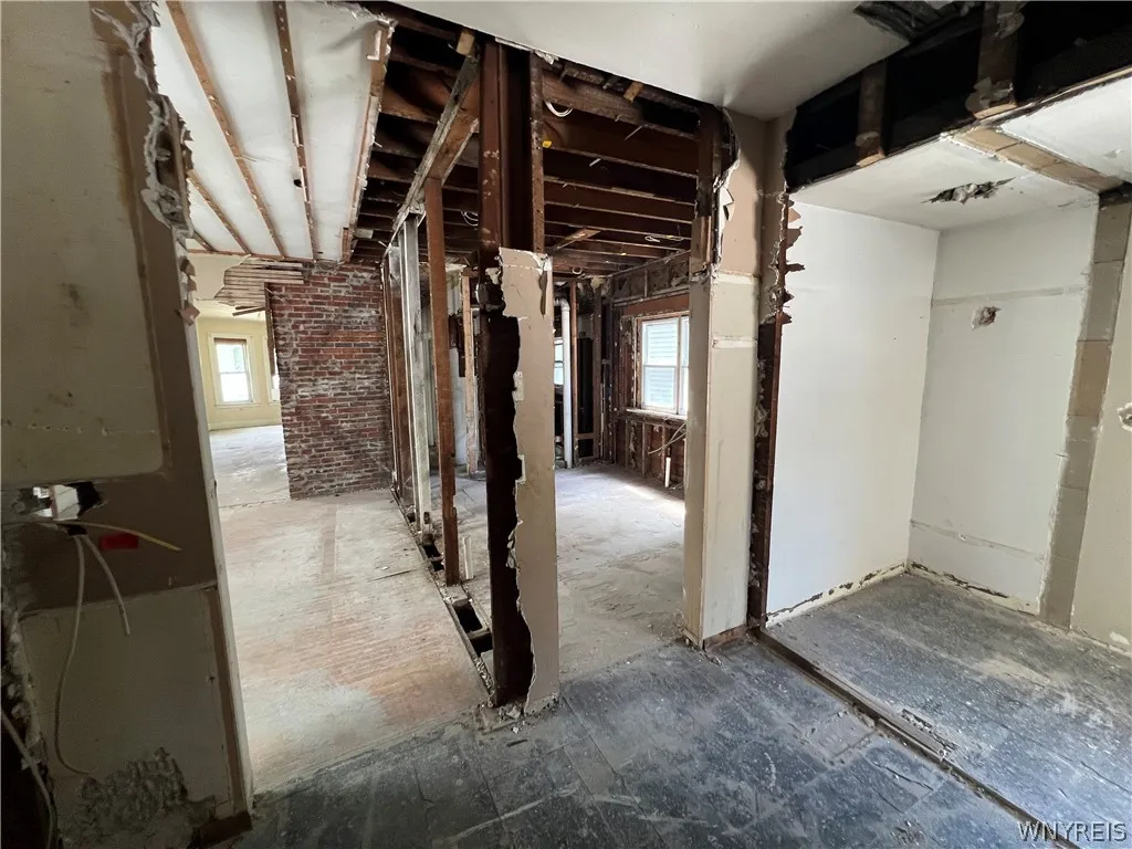 348 Baynes Street, Buffalo, New York 14213, Buffalo, New York 14213, 5 Bedrooms Bedrooms, 12 Rooms Rooms,1 BathroomBathrooms,Residential,Closed,348 Baynes Street, Buffalo, New York 14213,0,B1549496