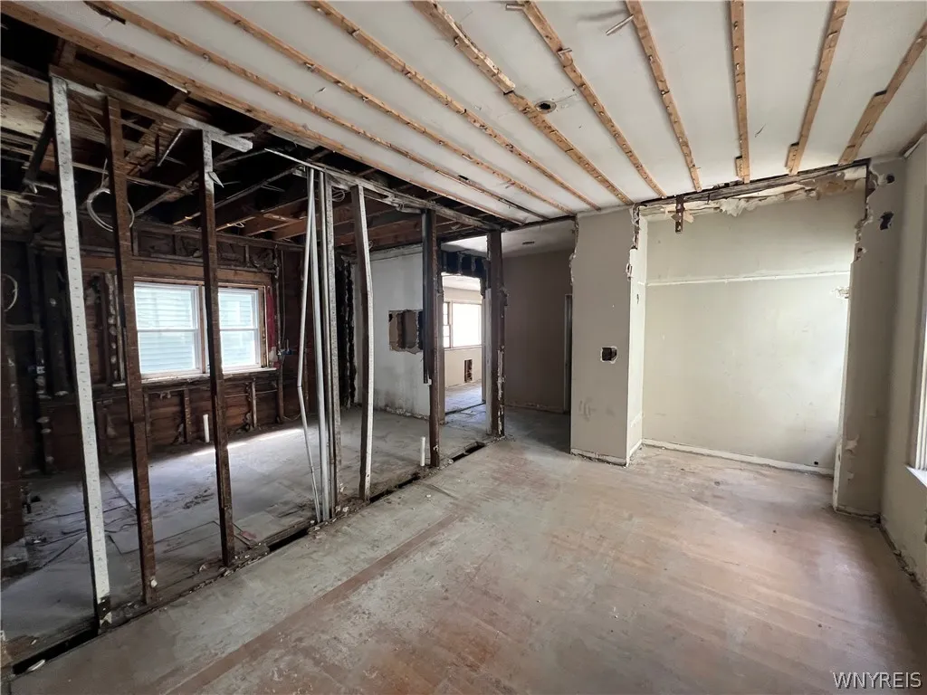 348 Baynes Street, Buffalo, New York 14213, Buffalo, New York 14213, 5 Bedrooms Bedrooms, 12 Rooms Rooms,1 BathroomBathrooms,Residential,Closed,348 Baynes Street, Buffalo, New York 14213,0,B1549496