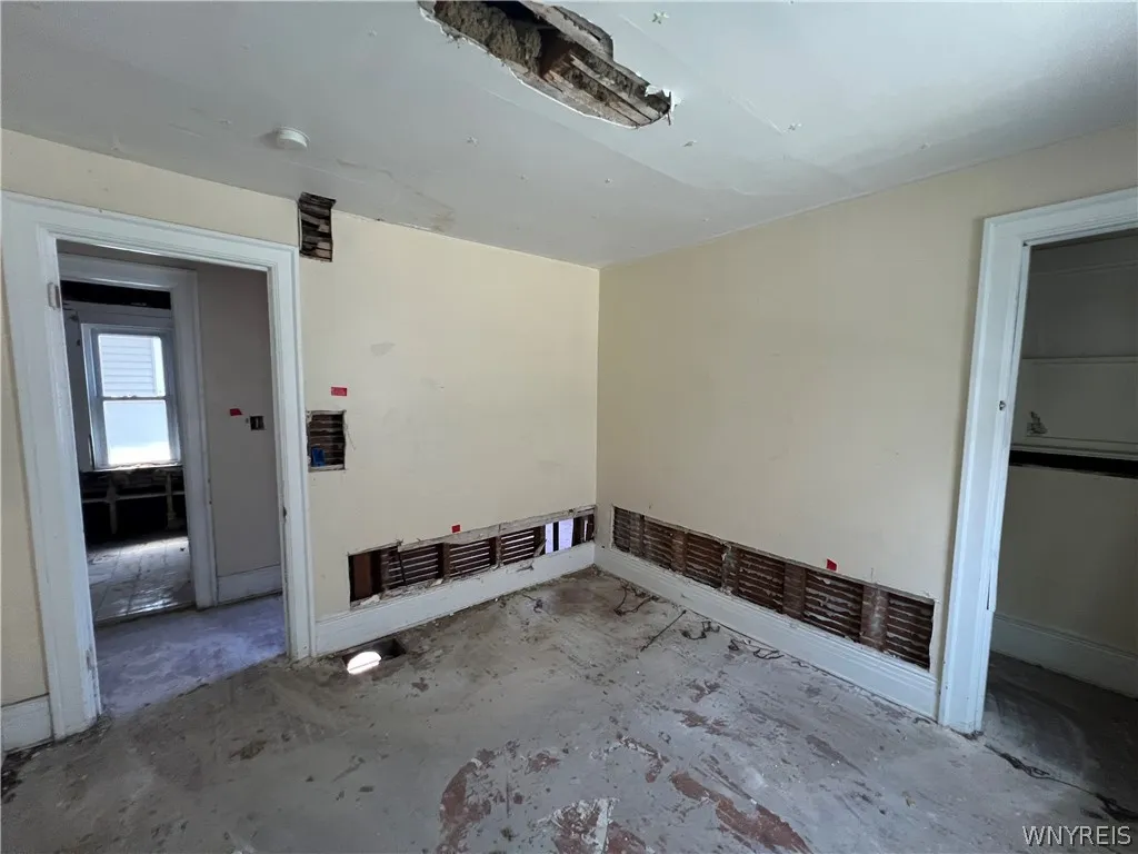 348 Baynes Street, Buffalo, New York 14213, Buffalo, New York 14213, 5 Bedrooms Bedrooms, 12 Rooms Rooms,1 BathroomBathrooms,Residential,Closed,348 Baynes Street, Buffalo, New York 14213,0,B1549496