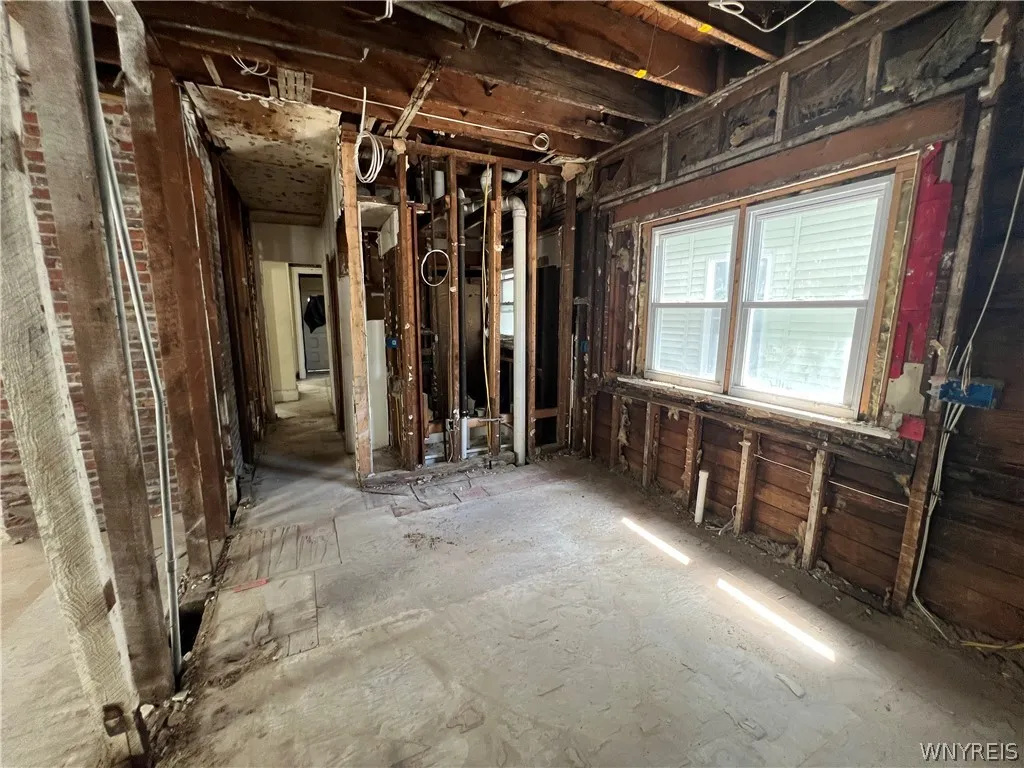 348 Baynes Street, Buffalo, New York 14213, Buffalo, New York 14213, 5 Bedrooms Bedrooms, 12 Rooms Rooms,1 BathroomBathrooms,Residential,Closed,348 Baynes Street, Buffalo, New York 14213,0,B1549496