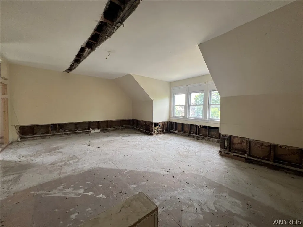 348 Baynes Street, Buffalo, New York 14213, Buffalo, New York 14213, 5 Bedrooms Bedrooms, 12 Rooms Rooms,1 BathroomBathrooms,Residential,Closed,348 Baynes Street, Buffalo, New York 14213,0,B1549496