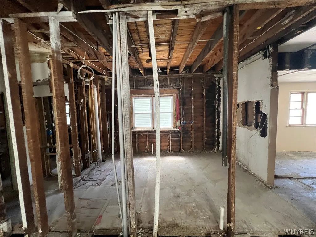 348 Baynes Street, Buffalo, New York 14213, Buffalo, New York 14213, 5 Bedrooms Bedrooms, 12 Rooms Rooms,1 BathroomBathrooms,Residential,Closed,348 Baynes Street, Buffalo, New York 14213,0,B1549496