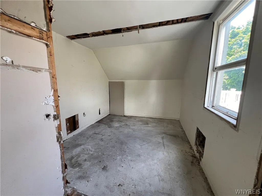 348 Baynes Street, Buffalo, New York 14213, Buffalo, New York 14213, 5 Bedrooms Bedrooms, 12 Rooms Rooms,1 BathroomBathrooms,Residential,Closed,348 Baynes Street, Buffalo, New York 14213,0,B1549496