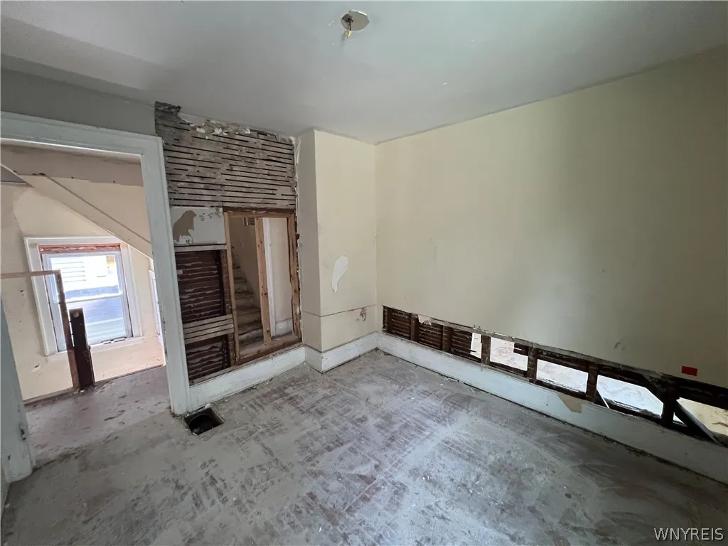 348 Baynes Street, Buffalo, New York 14213, Buffalo, New York 14213, 5 Bedrooms Bedrooms, 12 Rooms Rooms,1 BathroomBathrooms,Residential,Closed,348 Baynes Street, Buffalo, New York 14213,0,B1549496