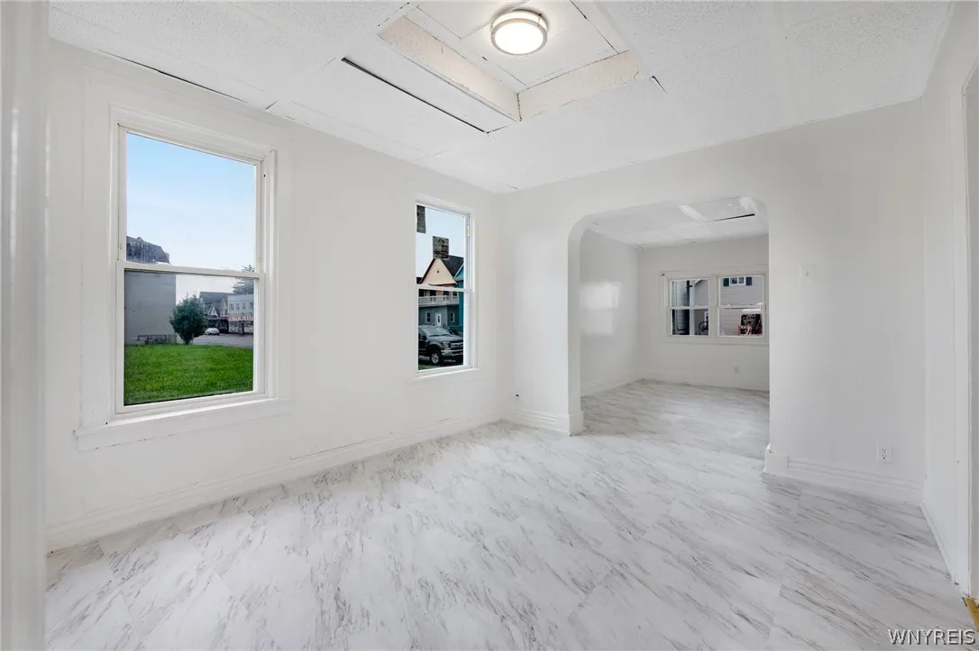 878 Clinton Street, Buffalo, New York 14210, Buffalo, New York 14210, 6 Bedrooms Bedrooms, ,2 BathroomsBathrooms,Residential,Closed,878 Clinton Street, Buffalo, New York 14210,0,B1551682