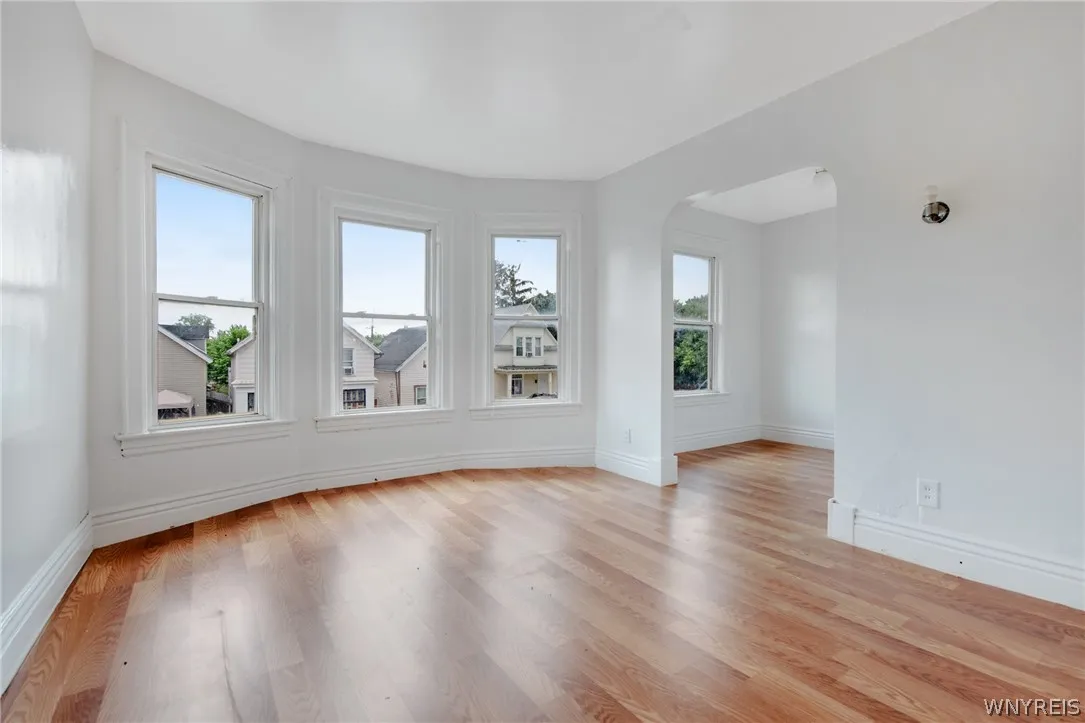 878 Clinton Street, Buffalo, New York 14210, Buffalo, New York 14210, 6 Bedrooms Bedrooms, ,2 BathroomsBathrooms,Residential,Closed,878 Clinton Street, Buffalo, New York 14210,0,B1551682