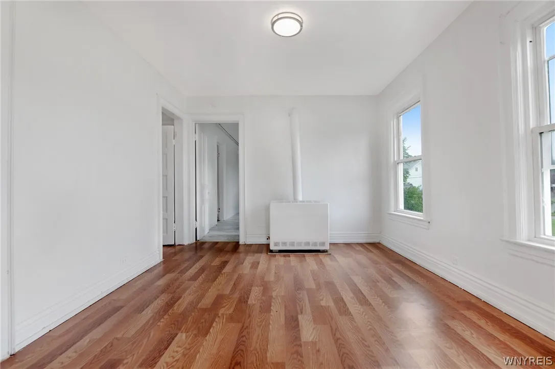 878 Clinton Street, Buffalo, New York 14210, Buffalo, New York 14210, 6 Bedrooms Bedrooms, ,2 BathroomsBathrooms,Residential,Closed,878 Clinton Street, Buffalo, New York 14210,0,B1551682