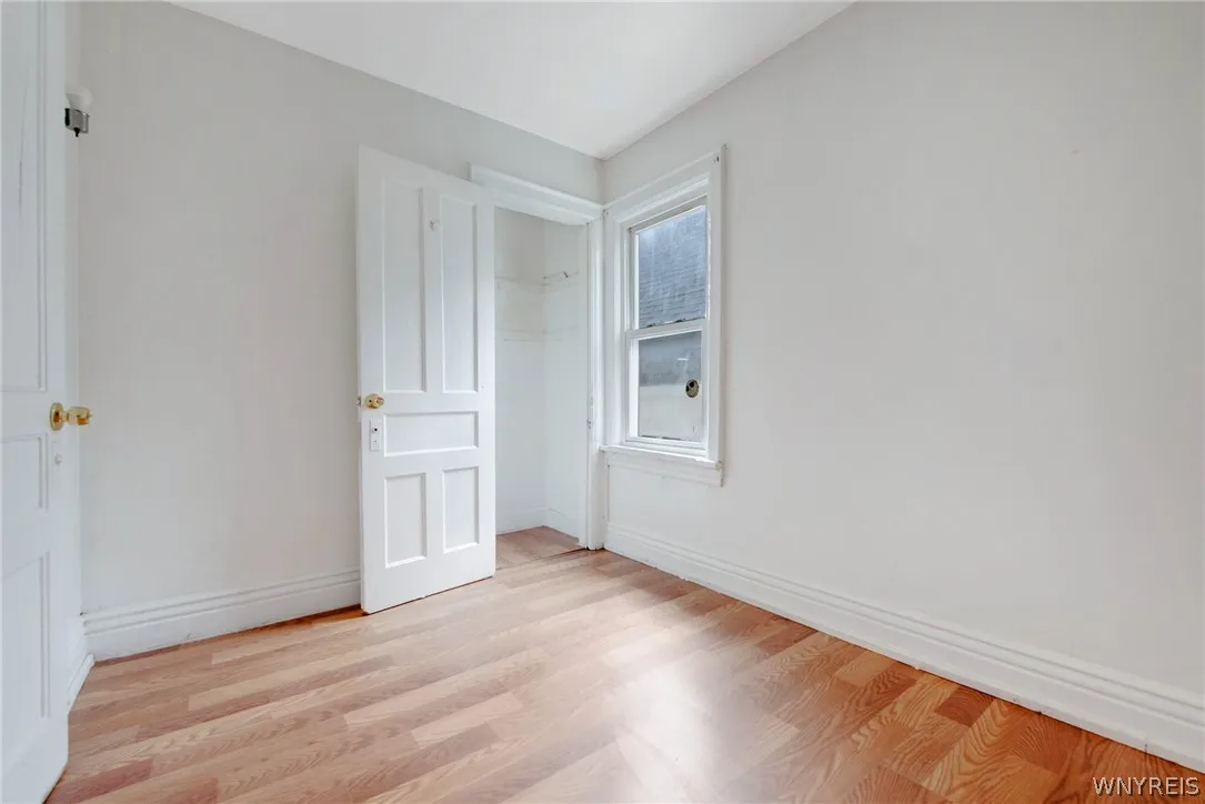 878 Clinton Street, Buffalo, New York 14210, Buffalo, New York 14210, 6 Bedrooms Bedrooms, ,2 BathroomsBathrooms,Residential,Closed,878 Clinton Street, Buffalo, New York 14210,0,B1551682
