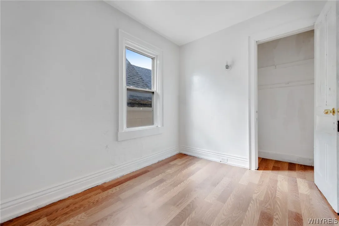 878 Clinton Street, Buffalo, New York 14210, Buffalo, New York 14210, 6 Bedrooms Bedrooms, ,2 BathroomsBathrooms,Residential,Closed,878 Clinton Street, Buffalo, New York 14210,0,B1551682