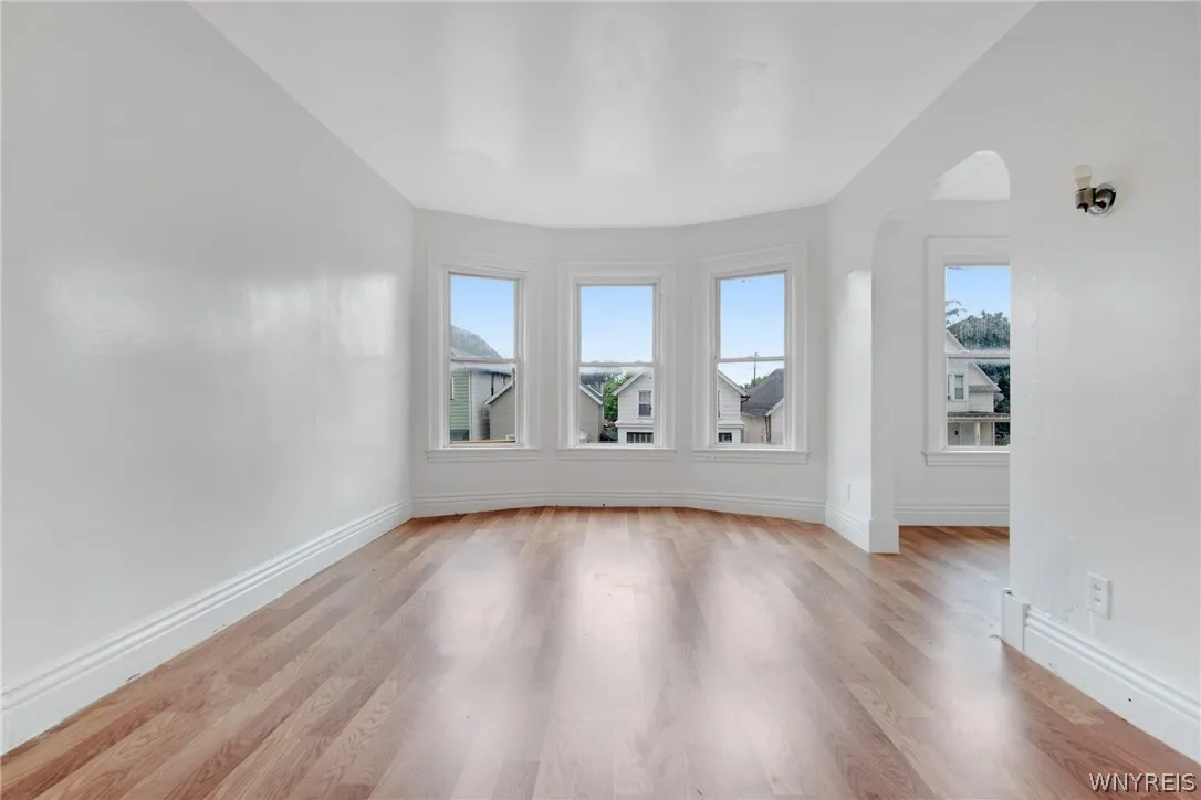 878 Clinton Street, Buffalo, New York 14210, Buffalo, New York 14210, 6 Bedrooms Bedrooms, ,2 BathroomsBathrooms,Residential,Closed,878 Clinton Street, Buffalo, New York 14210,0,B1551682