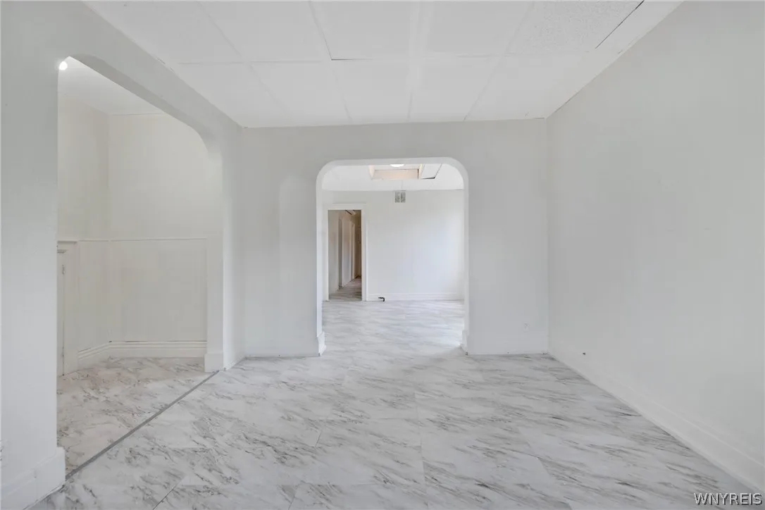 878 Clinton Street, Buffalo, New York 14210, Buffalo, New York 14210, 6 Bedrooms Bedrooms, ,2 BathroomsBathrooms,Residential,Closed,878 Clinton Street, Buffalo, New York 14210,0,B1551682