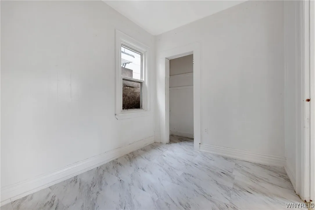 878 Clinton Street, Buffalo, New York 14210, Buffalo, New York 14210, 6 Bedrooms Bedrooms, ,2 BathroomsBathrooms,Residential,Closed,878 Clinton Street, Buffalo, New York 14210,0,B1551682