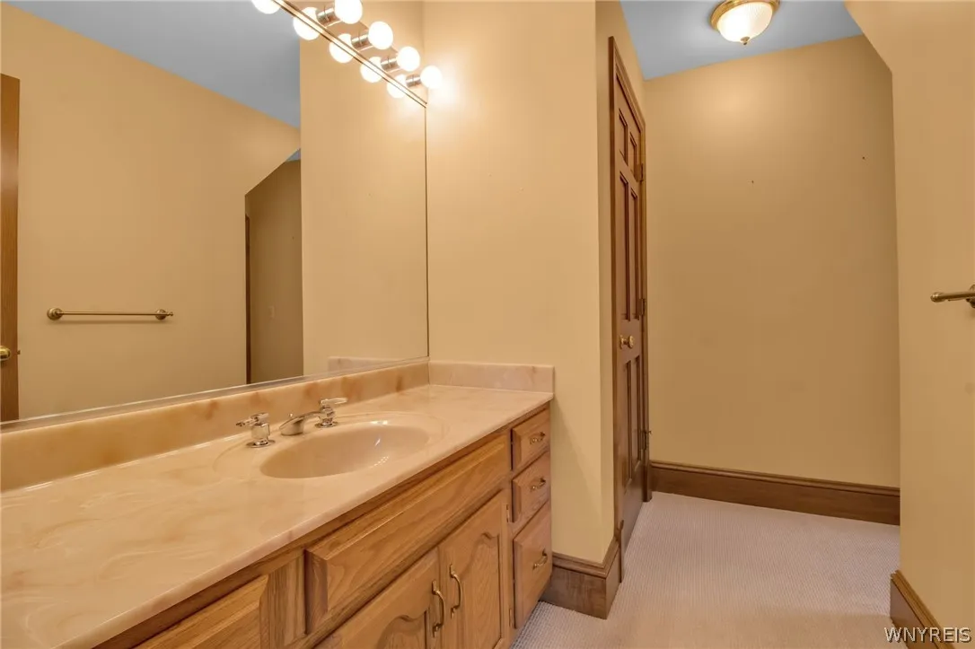 50 Hillsboro Drive, Orchard Park, New York 14127, Orchard Park, New York 14127, 4 Bedrooms Bedrooms, 14 Rooms Rooms,3 BathroomsBathrooms,Residential,Closed,50 Hillsboro Drive, Orchard Park, New York 14127,0,B1550235