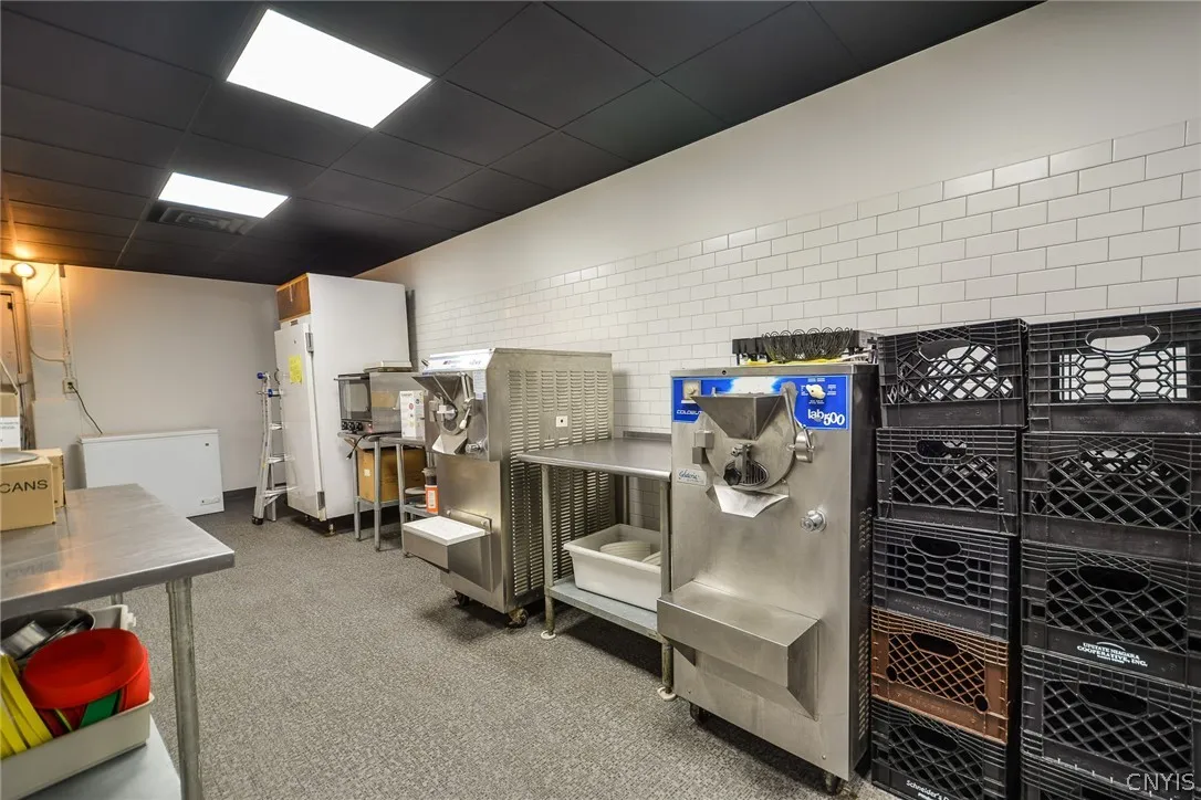 210 West Seneca Turnpike, Syracuse, New York 13205, Syracuse, New York 13205, ,Commercial Sale,For Sale,210 West Seneca Turnpike, Syracuse, New York 13205,0,S1551643