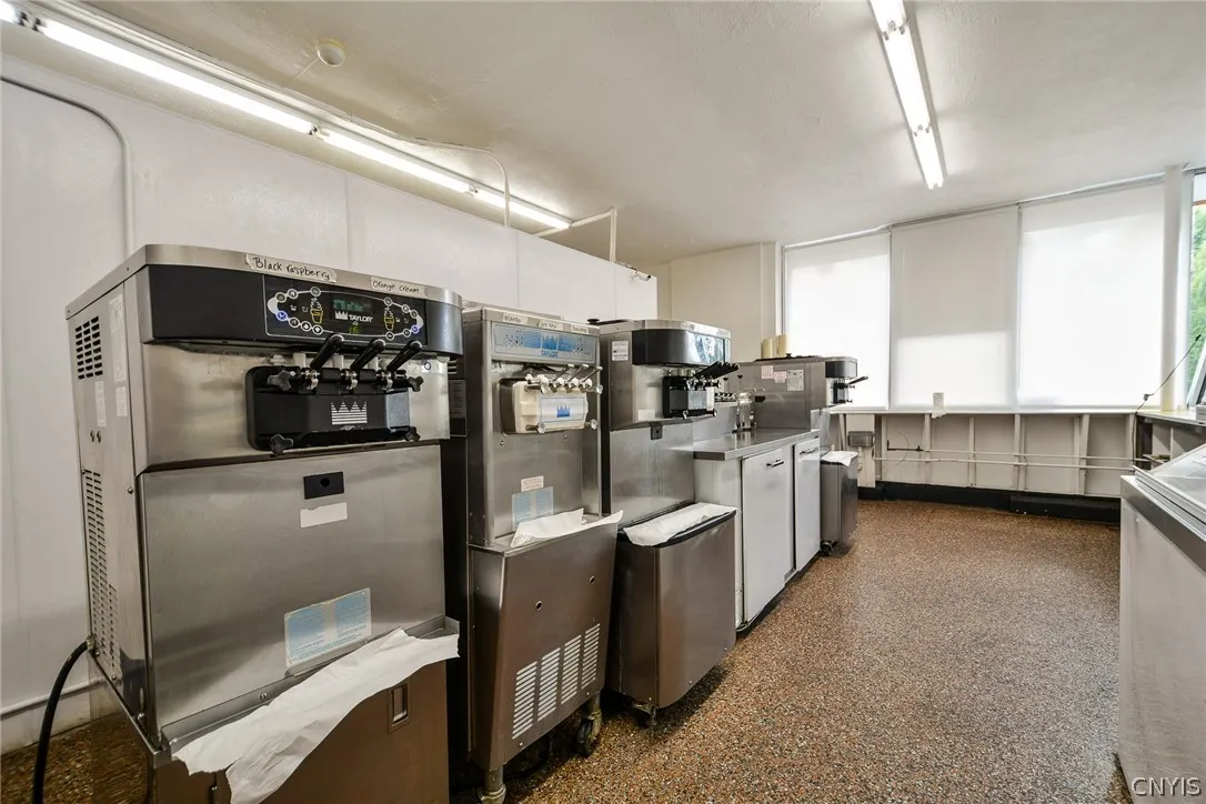 210 West Seneca Turnpike, Syracuse, New York 13205, Syracuse, New York 13205, ,Commercial Sale,For Sale,210 West Seneca Turnpike, Syracuse, New York 13205,0,S1551643
