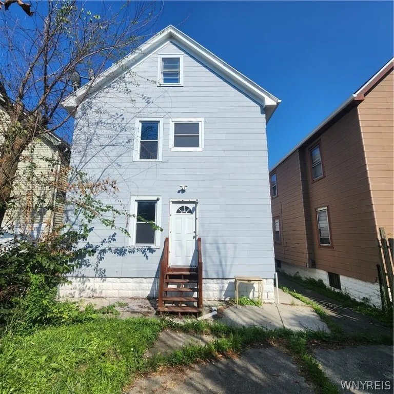 515 Ontario Street, Buffalo, New York 14207, Buffalo, New York 14207, 6 Bedrooms Bedrooms, ,2 BathroomsBathrooms,Residential,Closed,515 Ontario Street, Buffalo, New York 14207,0,B1551935