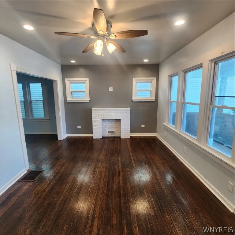 515 Ontario Street, Buffalo, New York 14207, Buffalo, New York 14207, 6 Bedrooms Bedrooms, ,2 BathroomsBathrooms,Residential,Closed,515 Ontario Street, Buffalo, New York 14207,0,B1551935