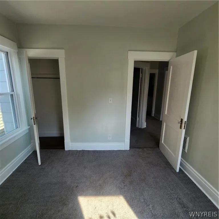 515 Ontario Street, Buffalo, New York 14207, Buffalo, New York 14207, 6 Bedrooms Bedrooms, ,2 BathroomsBathrooms,Residential,Closed,515 Ontario Street, Buffalo, New York 14207,0,B1551935