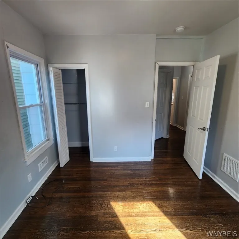 515 Ontario Street, Buffalo, New York 14207, Buffalo, New York 14207, 6 Bedrooms Bedrooms, ,2 BathroomsBathrooms,Residential,Closed,515 Ontario Street, Buffalo, New York 14207,0,B1551935