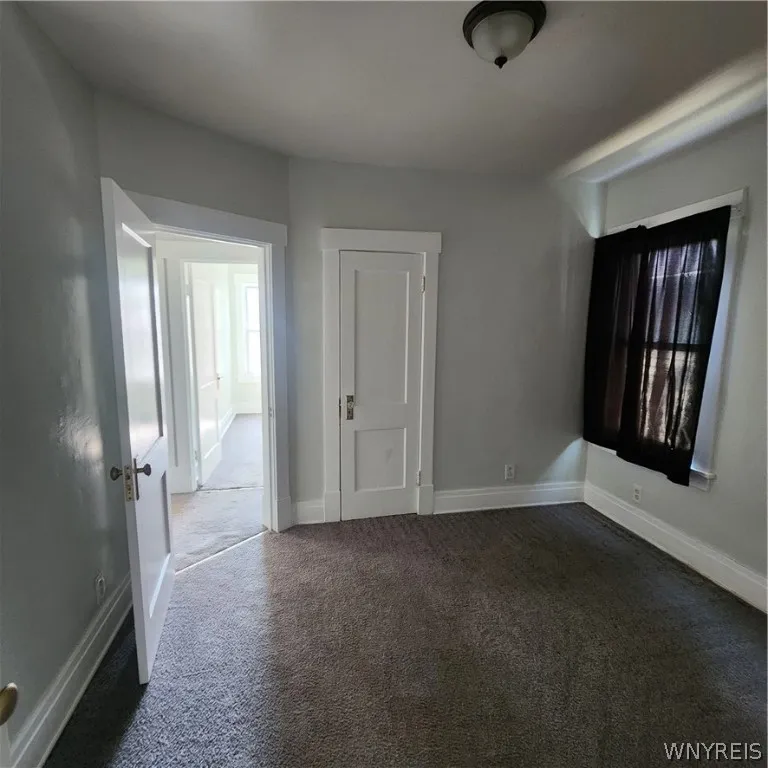 515 Ontario Street, Buffalo, New York 14207, Buffalo, New York 14207, 6 Bedrooms Bedrooms, ,2 BathroomsBathrooms,Residential,Closed,515 Ontario Street, Buffalo, New York 14207,0,B1551935