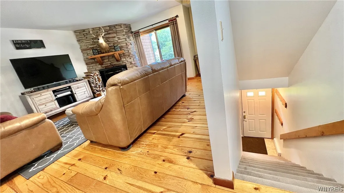 3 Stone Ridge, Ellicottville, New York 14731, Ellicottville, New York 14731, 4 Bedrooms Bedrooms, 8 Rooms Rooms,2 BathroomsBathrooms,Residential,For Sale,3 Stone Ridge, Ellicottville, New York 14731,0,B1551871
