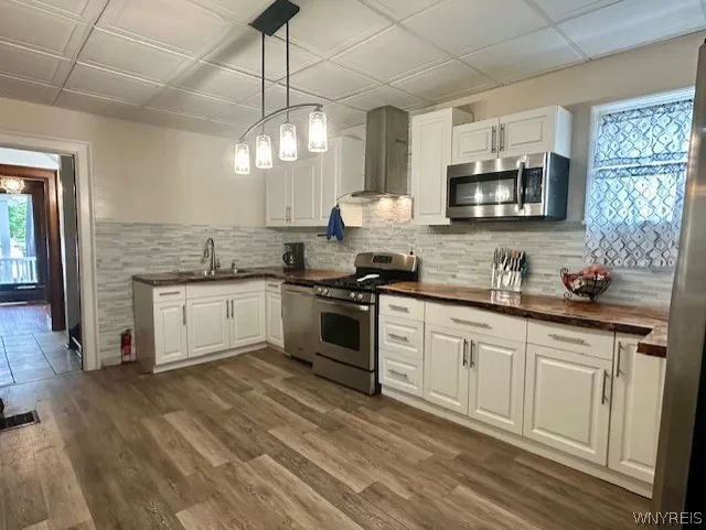 67 Burch Avenue, West Seneca, New York 14210, West Seneca, New York 14210, 4 Bedrooms Bedrooms, 8 Rooms Rooms,1 BathroomBathrooms,Residential,Closed,67 Burch Avenue, West Seneca, New York 14210,0,B1552399