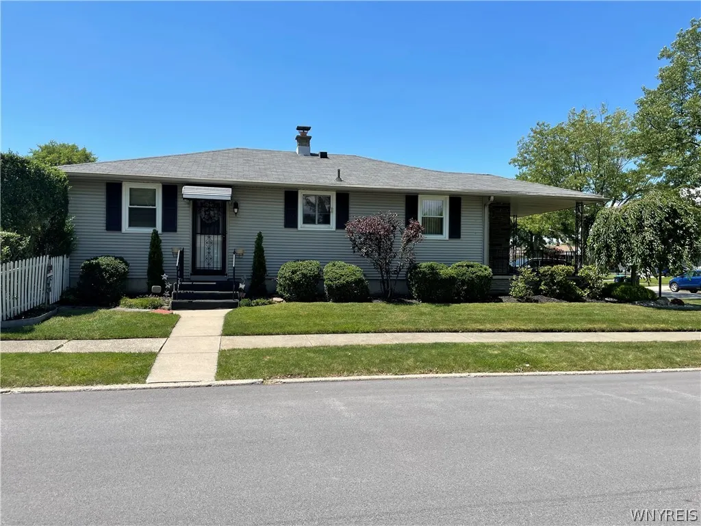 227 Athens Boulevard, Tonawanda-town, New York 142, Tonawanda, New York 14223, 3 Bedrooms Bedrooms, 7 Rooms Rooms,2 BathroomsBathrooms,Residential,Closed,227 Athens Boulevard, Tonawanda-town, New York 142,0,B1552252