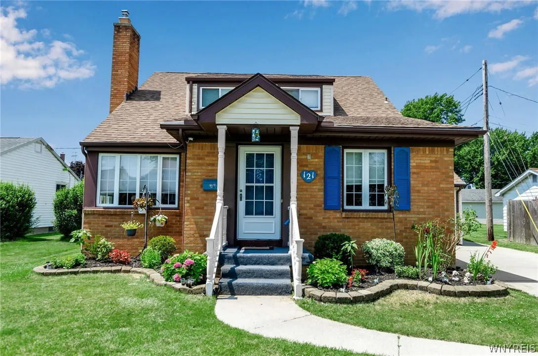 121 Sherwin Drive, Tonawanda-town, New York 14150, Tonawanda, New York 14150, 3 Bedrooms Bedrooms, 9 Rooms Rooms,2 BathroomsBathrooms,Residential,Closed,121 Sherwin Drive, Tonawanda-town, New York 14150,0,B1552177
