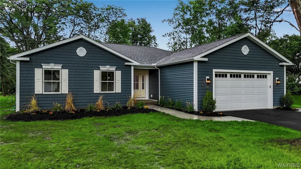 17 Quaker Lake Terrace, Orchard Park, New York 141, Orchard Park, New York 14127, 3 Bedrooms Bedrooms, 7 Rooms Rooms,2 BathroomsBathrooms,Residential,Closed,17 Quaker Lake Terrace, Orchard Park, New York 141,0,B1552459