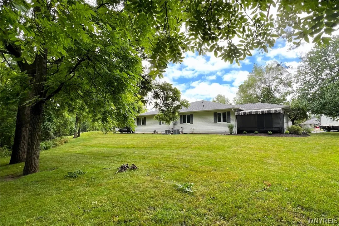 5861 Goodrich Road 7c, Clarence, New York 14032, Clarence, New York 14032, 2 Bedrooms Bedrooms, 5 Rooms Rooms,2 BathroomsBathrooms,Residential,Closed,5861 Goodrich Road 7c, Clarence, New York 14032,0,B1552552