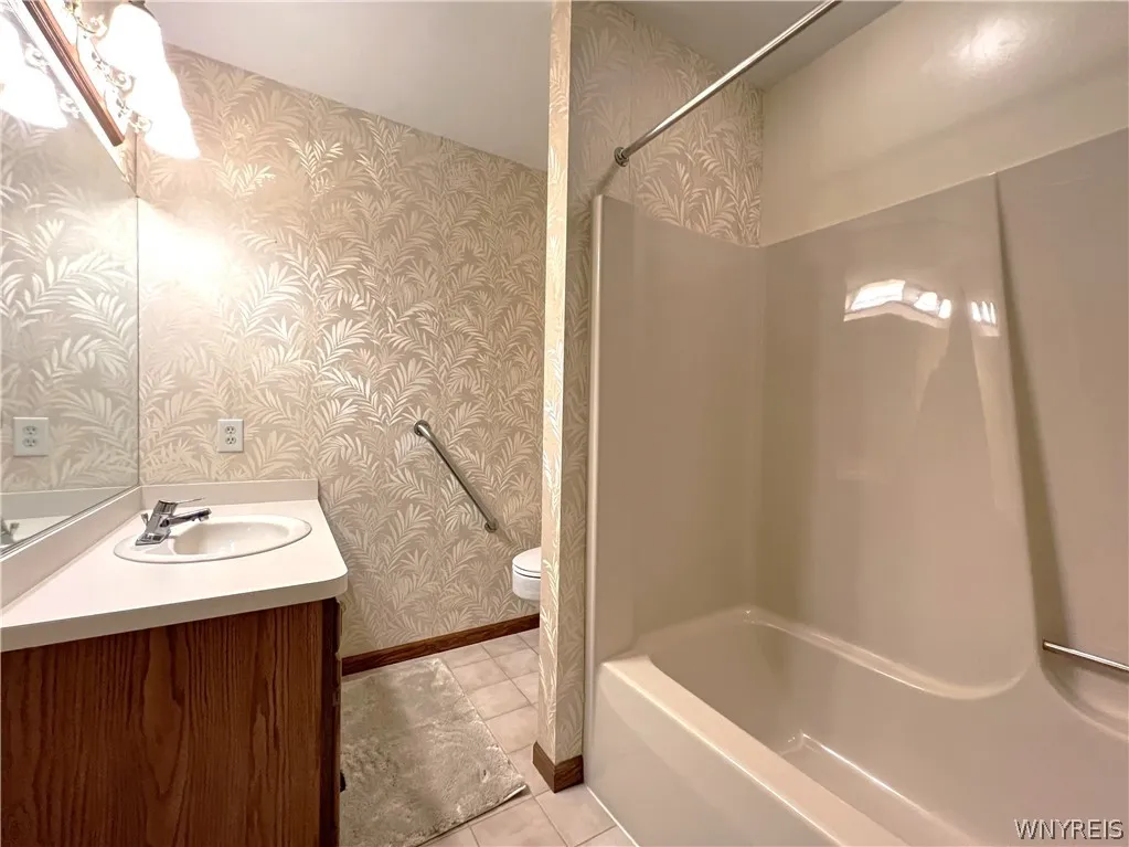 5861 Goodrich Road 7c, Clarence, New York 14032, Clarence, New York 14032, 2 Bedrooms Bedrooms, 5 Rooms Rooms,2 BathroomsBathrooms,Residential,Closed,5861 Goodrich Road 7c, Clarence, New York 14032,0,B1552552