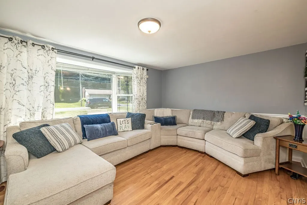 112 Crabapple Lane, Geddes, New York 13219, Geddes, New York 13219, 4 Bedrooms Bedrooms, 9 Rooms Rooms,2 BathroomsBathrooms,Residential,Closed,112 Crabapple Lane, Geddes, New York 13219,0,S1550582