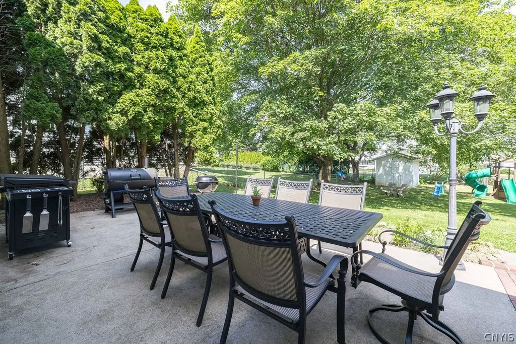 112 Crabapple Lane, Geddes, New York 13219, Geddes, New York 13219, 4 Bedrooms Bedrooms, 9 Rooms Rooms,2 BathroomsBathrooms,Residential,Closed,112 Crabapple Lane, Geddes, New York 13219,0,S1550582