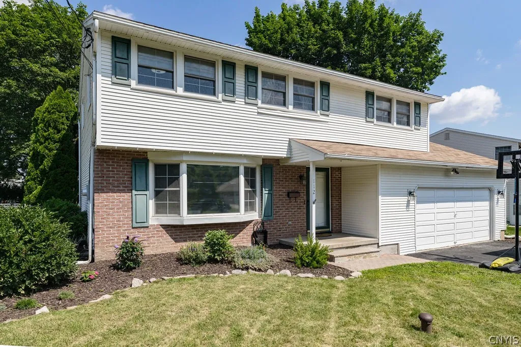 112 Crabapple Lane, Geddes, New York 13219, Geddes, New York 13219, 4 Bedrooms Bedrooms, 9 Rooms Rooms,2 BathroomsBathrooms,Residential,Closed,112 Crabapple Lane, Geddes, New York 13219,0,S1550582