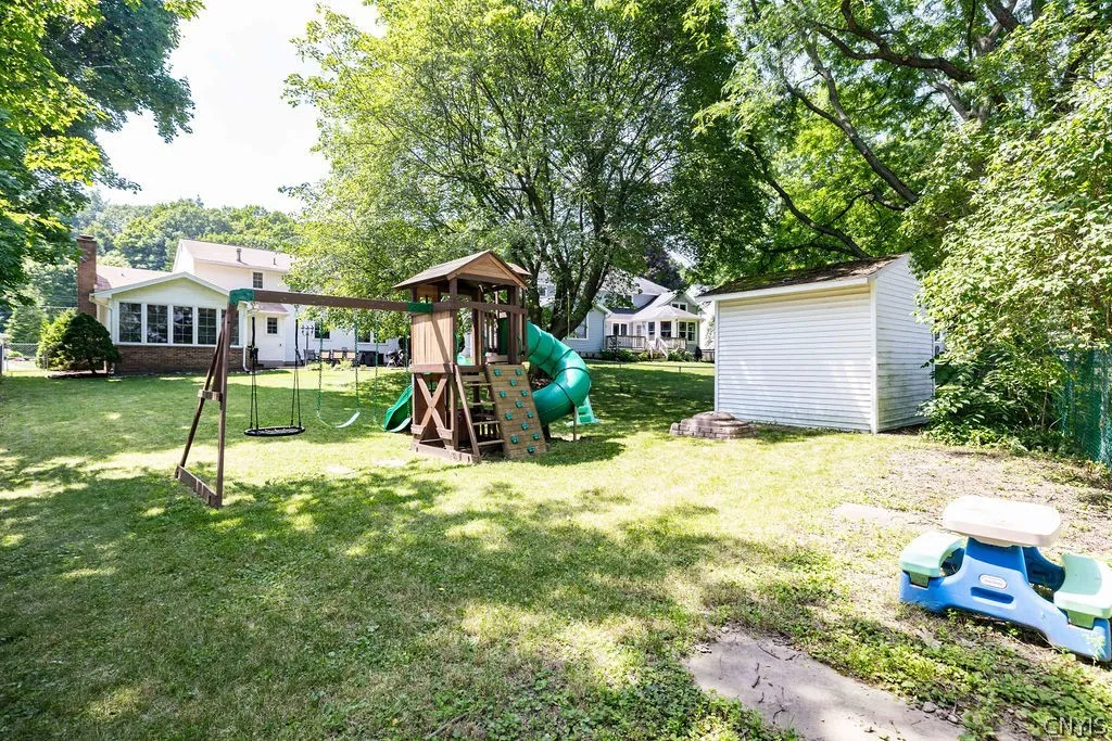 112 Crabapple Lane, Geddes, New York 13219, Geddes, New York 13219, 4 Bedrooms Bedrooms, 9 Rooms Rooms,2 BathroomsBathrooms,Residential,Closed,112 Crabapple Lane, Geddes, New York 13219,0,S1550582