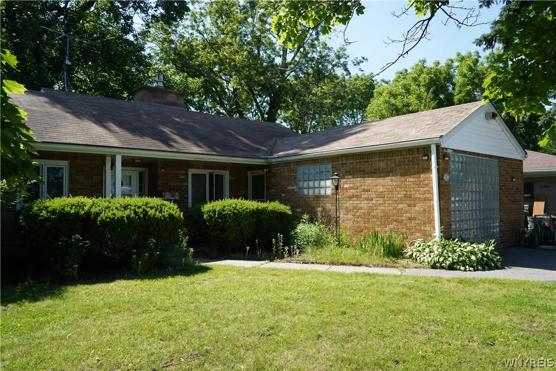 86 Farber Lane, Amherst, New York 14221, Amherst, New York 14221, 3 Bedrooms Bedrooms, 5 Rooms Rooms,2 BathroomsBathrooms,Residential Lease,Closed,86 Farber Lane, Amherst, New York 14221,0,B1552625