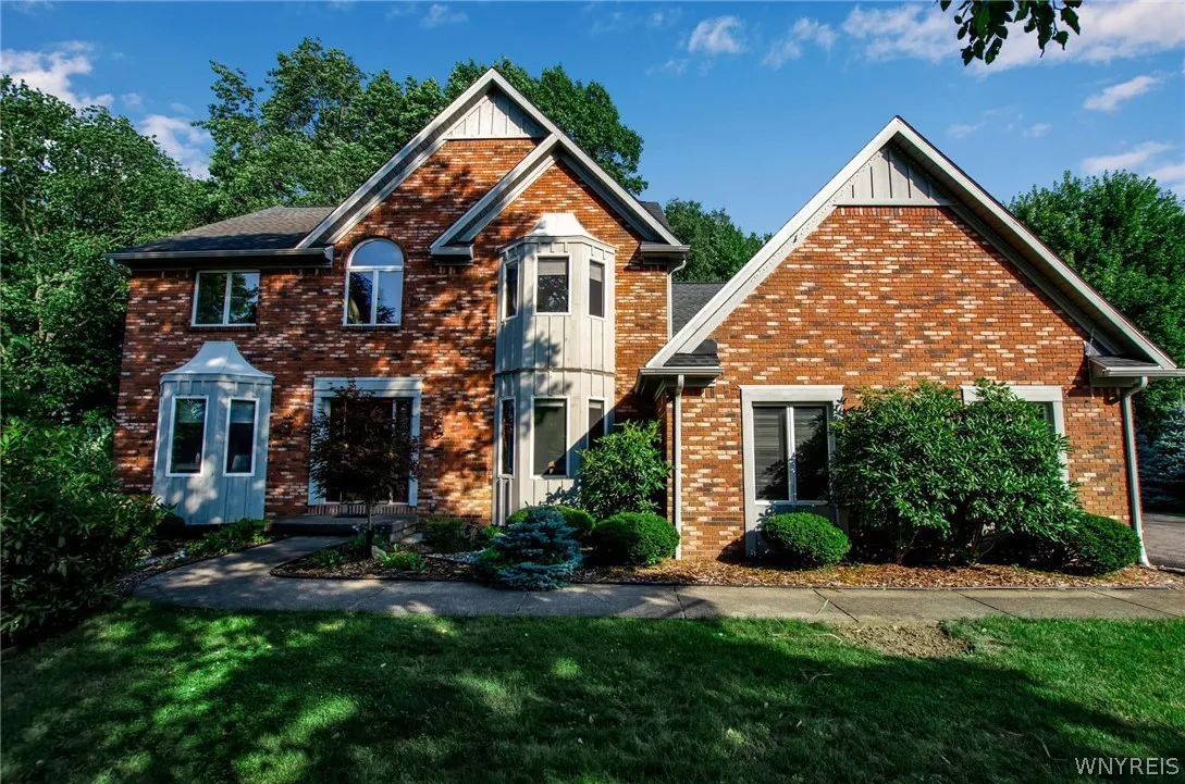 111 Squire Drive, Orchard Park, New York 14127, Orchard Park, New York 14127, 4 Bedrooms Bedrooms, 12 Rooms Rooms,2 BathroomsBathrooms,Residential,Closed,111 Squire Drive, Orchard Park, New York 14127,0,B1552568