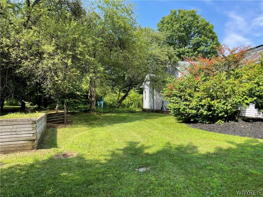 28 Highland Drive, Aurora, New York 14052, Aurora, New York 14052, 5 Bedrooms Bedrooms, 10 Rooms Rooms,3 BathroomsBathrooms,Residential,Closed,28 Highland Drive, Aurora, New York 14052,0,B1552266