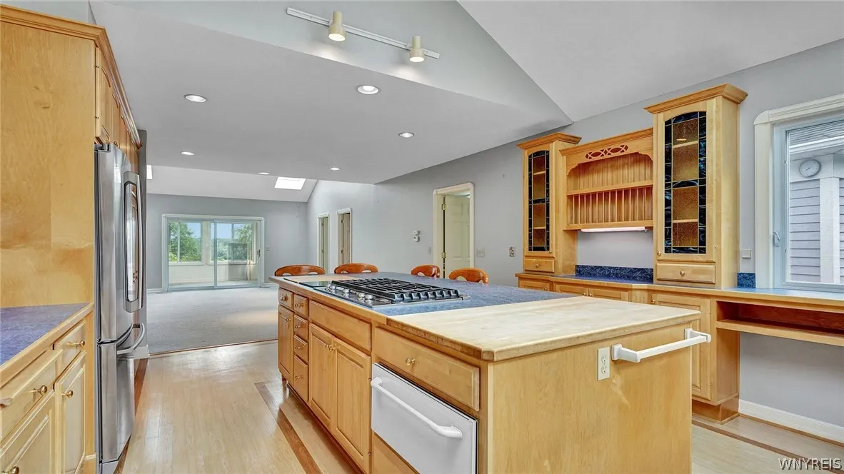 28 Highland Drive, Aurora, New York 14052, Aurora, New York 14052, 5 Bedrooms Bedrooms, 10 Rooms Rooms,3 BathroomsBathrooms,Residential,Closed,28 Highland Drive, Aurora, New York 14052,0,B1552266